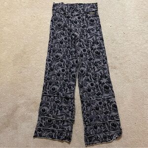 Matilda‎ floral tiered stretchy pull on pants size small